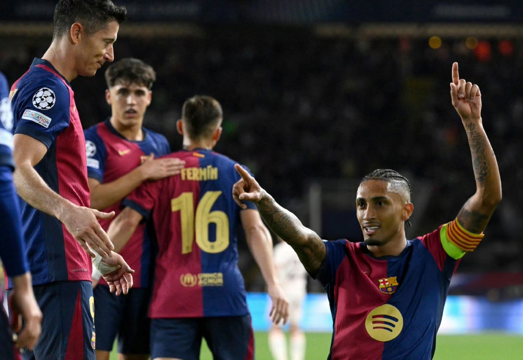 德甲赛程吃紧，巴塞罗那转会期绝杀压哨，赛场秩序良好，球队文化再被提及(皇马03完败巴塞罗那)-九游登录页面